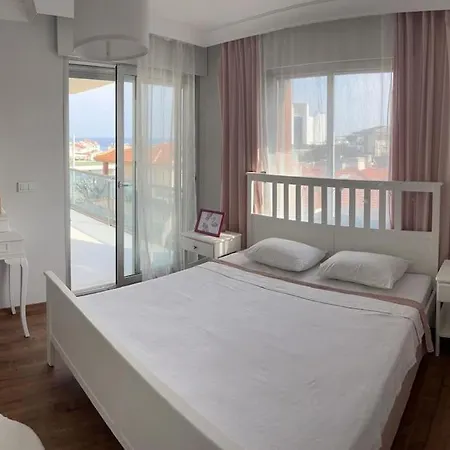 빌라 Cesme'de Havuzlu Evde Konaklayin Çeşme