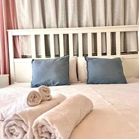 빌라 Cesme'de Havuzlu Evde Konaklayin
